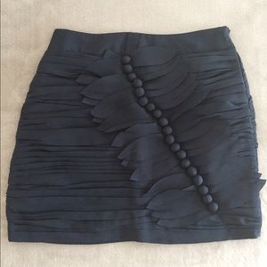 ❤️TWELVE BY TWELVE FLORAL APPLIQUÉ MINI SKIRT❤️